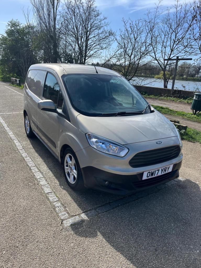 Ford Transit Courier