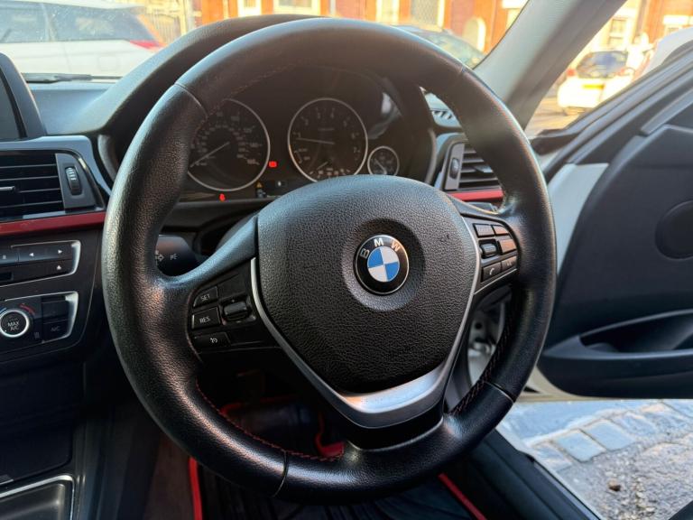 2013 BMW 3 Series 320i Sport 4dr SALOON Petrol Manual