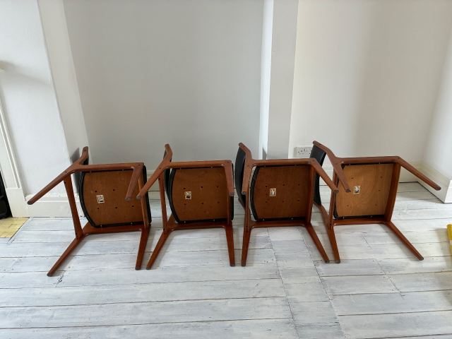 Set of 4 Johannes Andersen Dining Chairs (Set of 4) – Danish