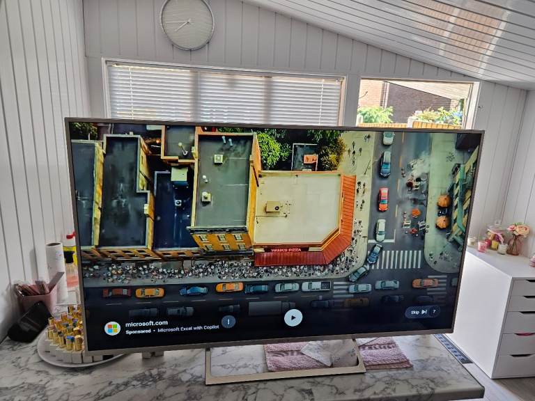 55 INCH SONY BRAVIA UHD 4K LED SMART TV LIKE NEW 