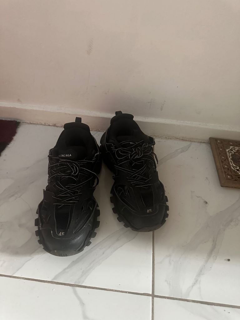 Balenciaga shoes 