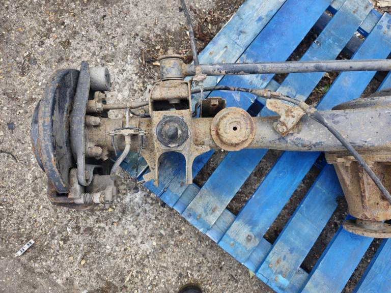 MERCEDES X CLASS REAR AXLE  Complete SUSPENSION DIFFERENTIAL W470 Breaking Parts 