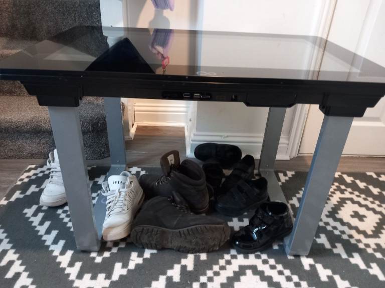 Infiniti game table