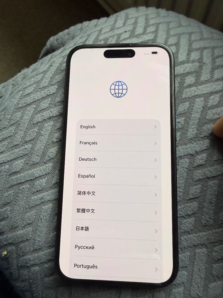 iPhone 15 pro blue