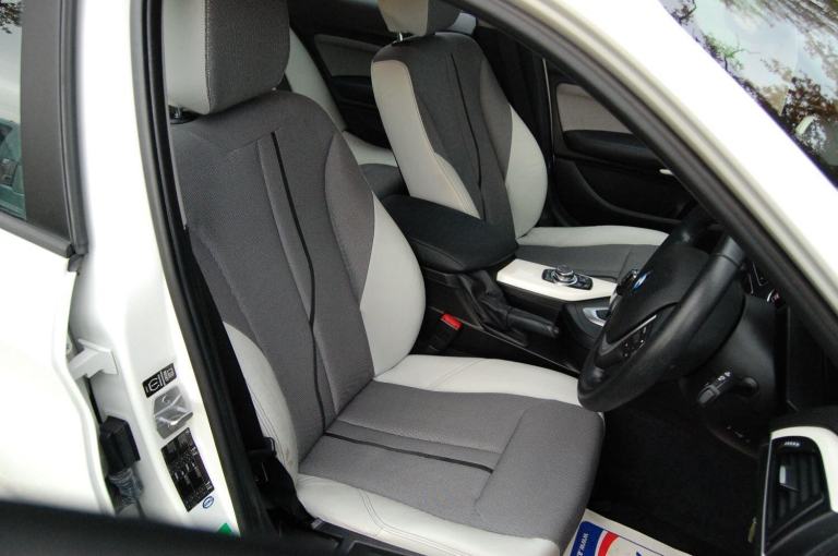 BMW 1 SERIES 116i Urban White Auto Petrol 2013