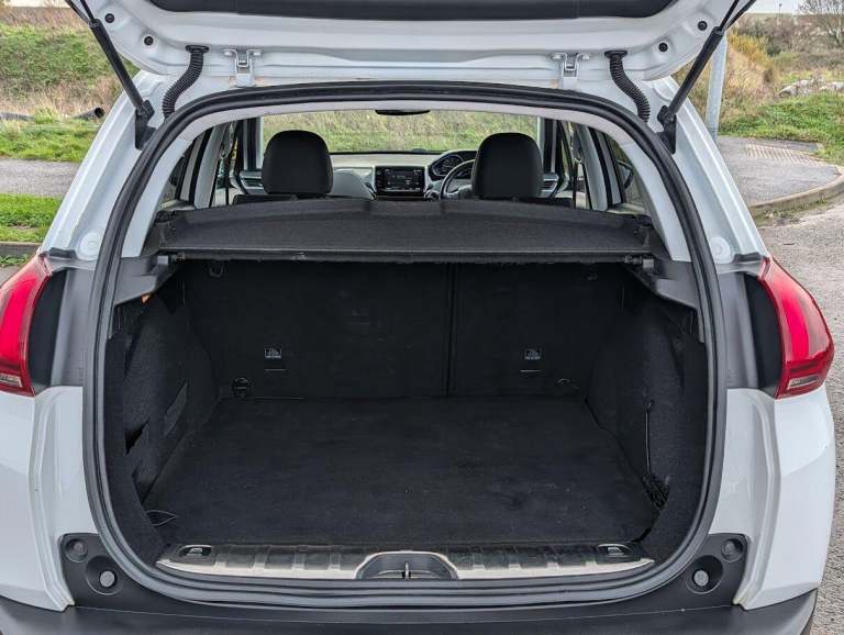 2017 Peugeot 2008 1.6 BlueHDi 100 Allure 5dr HATCHBACK DIESEL Manual