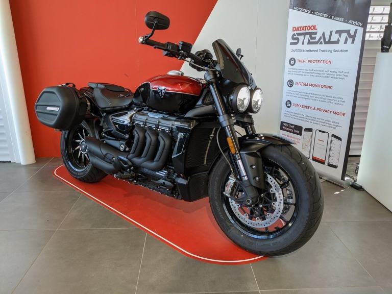 2024 TRIUMPH ROCKET 3 STORM R BLACK/RED IMMACULATE COND. WITH TRIUMPH PANNIERS