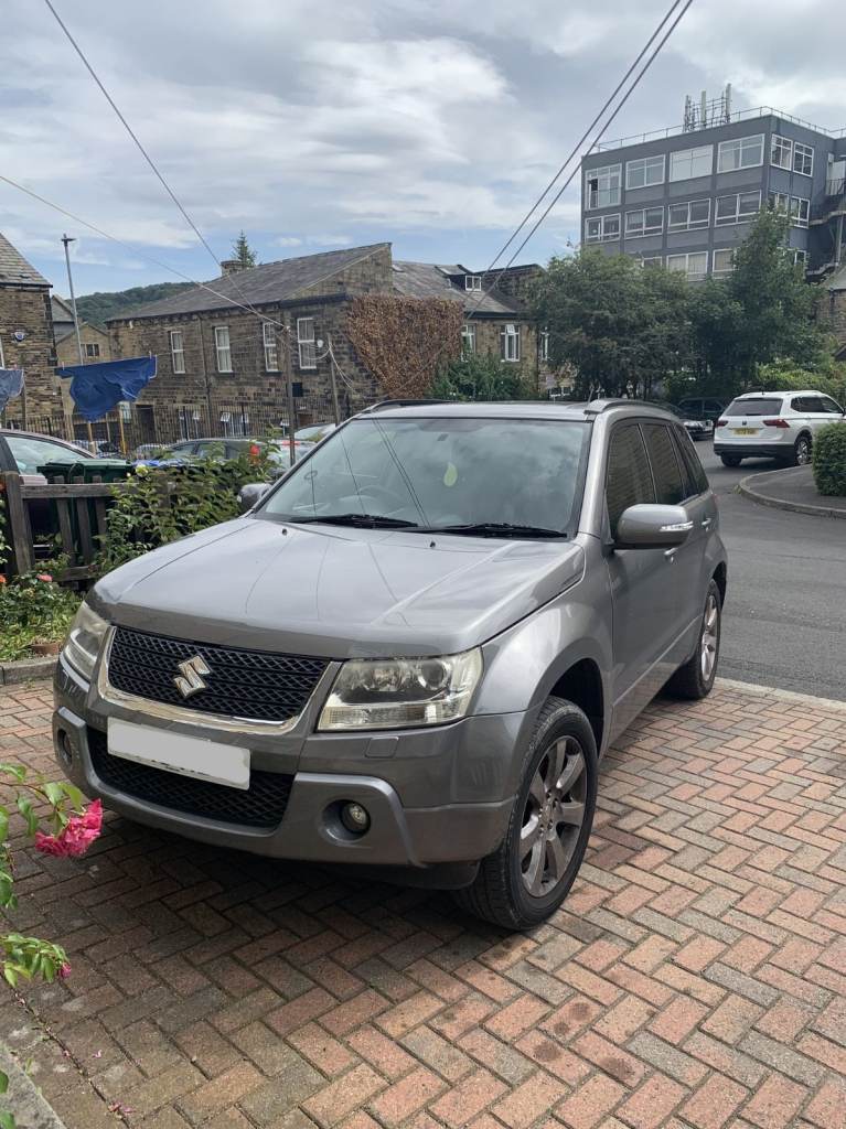 Suzuki, GRAND VITARA, Estate, 2010, Manual, 2393 (cc), 5 doors