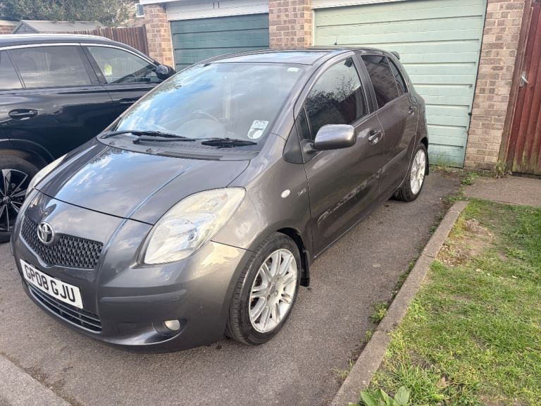Toyota yaris automatic diesel 1.4 SR 