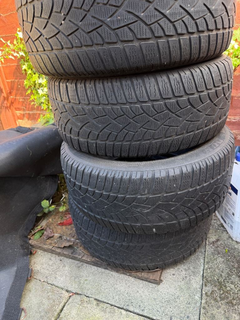 Winter tyres x4 245-45-18