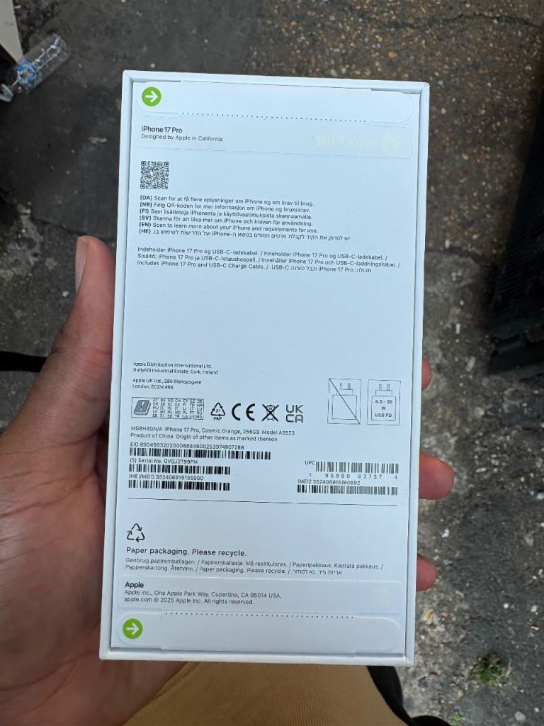 iPhone 17 pro orange 256gb