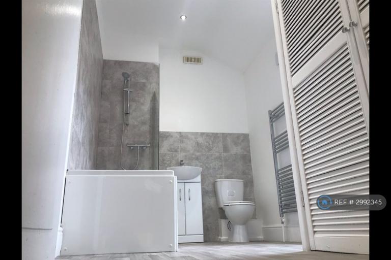 3 bedroom house in Thornton Street, Darlington, DL3 (3 bed) (#2992345)
