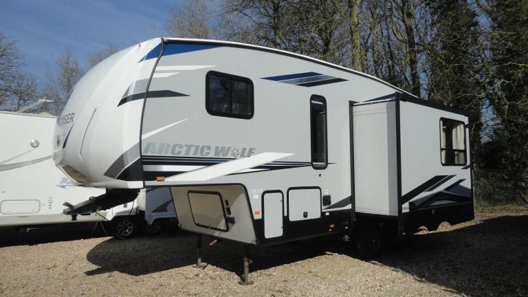 Euro Cruiser 5th wheel Trailer 875 Elite