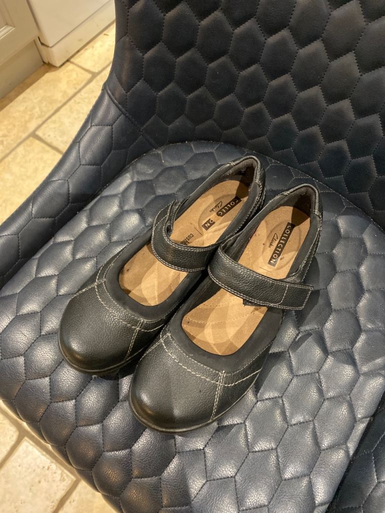 image for Clarks flat shoes 