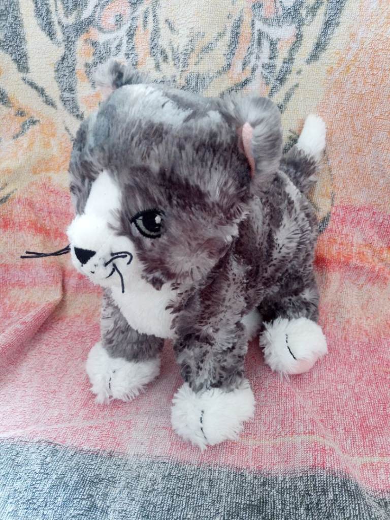 Grey and white cat soft toy 
