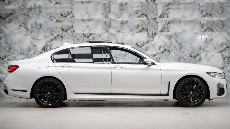  BMW 7 Series 3.0 745Le 12kWh M Sport Auto xDrive Euro 6 (s/s) 4dr Petrol/Electric Hybrid Automatic