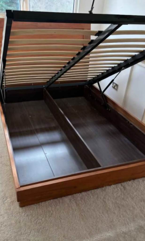 Double Solid Oak Wooden Ottoman Bed Frame (£100) (SAME DAY DELIVERY AVAILABLE)