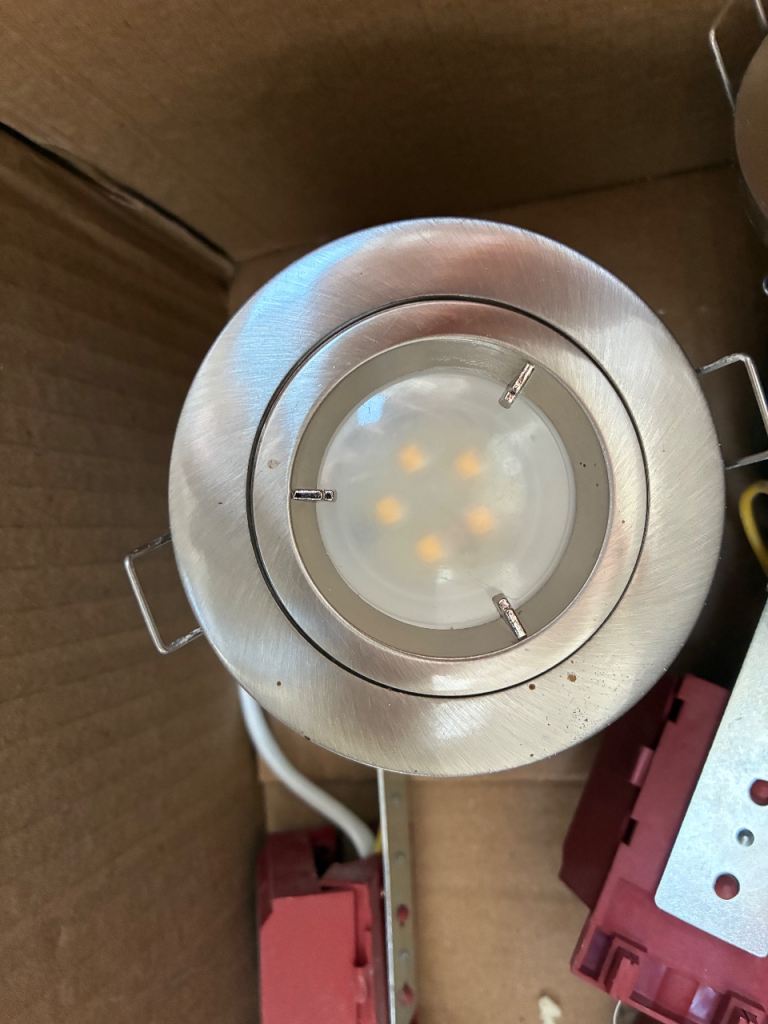 8 chrome LED spotlights