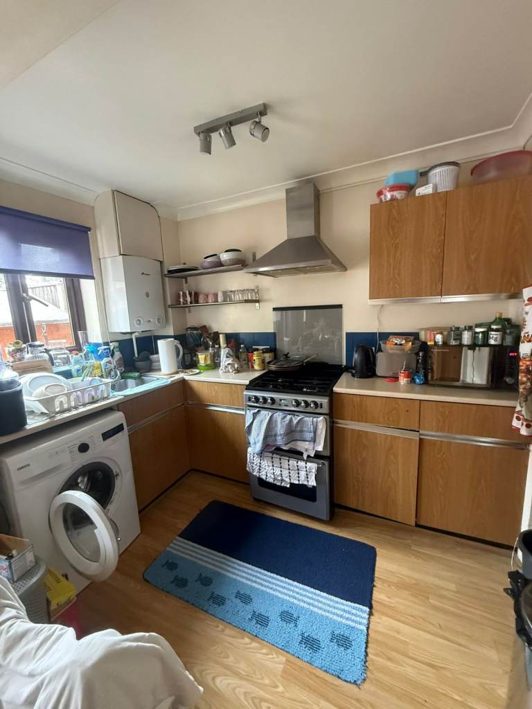 BEAUTIFUL 1 BEDROOM HOUSE WITH GARDEN TO RENT IN SLOUGH