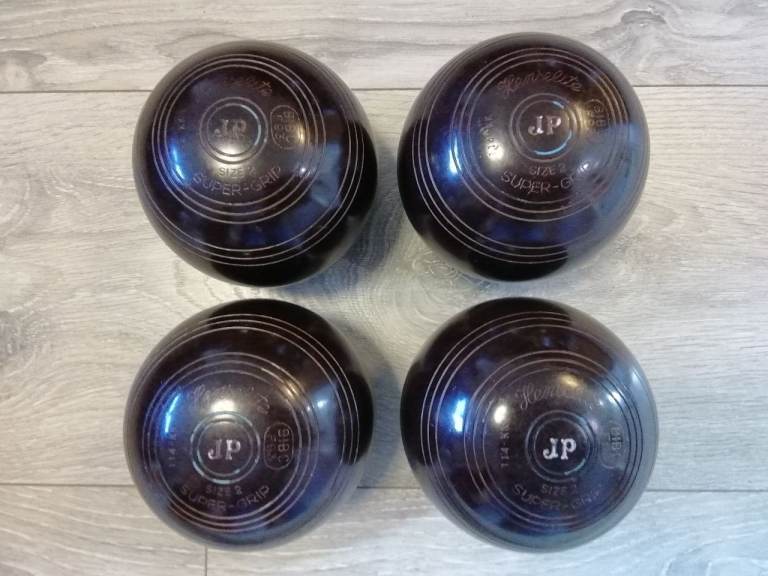 Lawn Bowls Henselite Super Grip, Size 2.