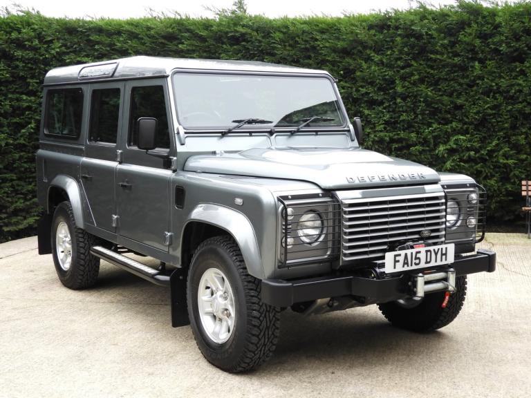2015/15 LAND ROVER DEFENDER 110 2.2TDCI XS STATION WAGON ONLY 7,000 MILES !!