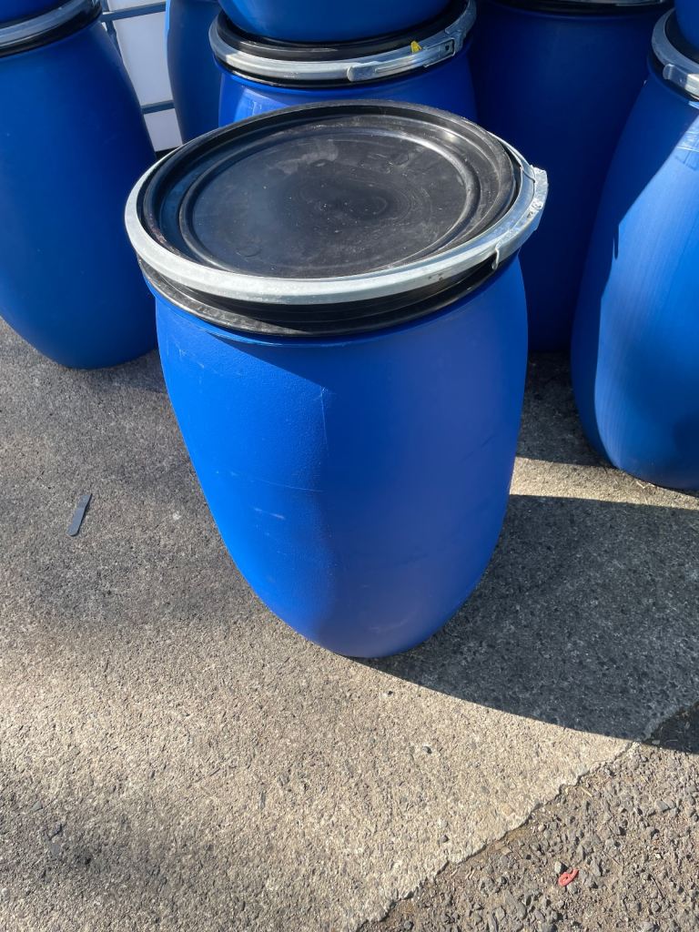 Plastic barrels 