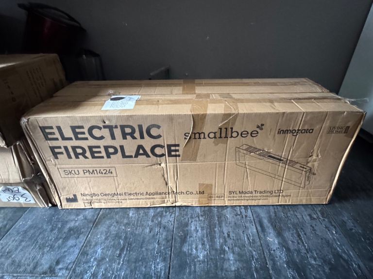 Smallbee Electric Fireplace PM1424 – Brand New in Box