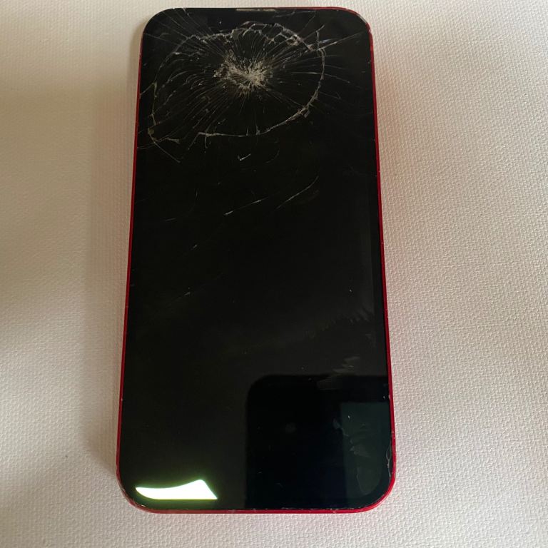 iPhone 13 mini faulty 