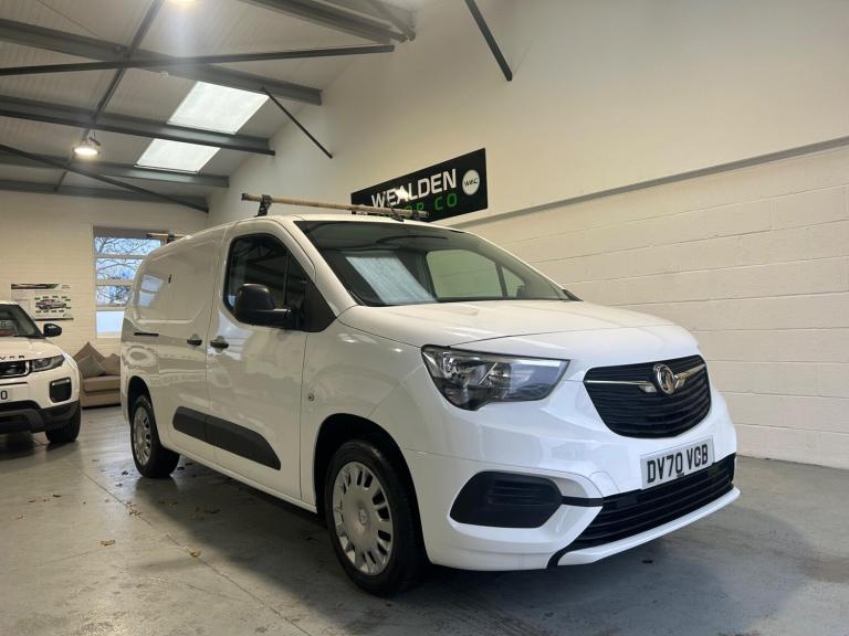 2020 Vauxhall Combo 1.5 Turbo D 2300 Sportive L2 H1 Euro 6 (s/s) 4dr PANEL VAN Diesel Manual