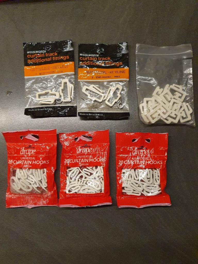 Curtain hooks & track additional fittings 