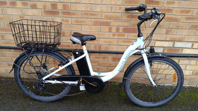 Peters pedals electric bike