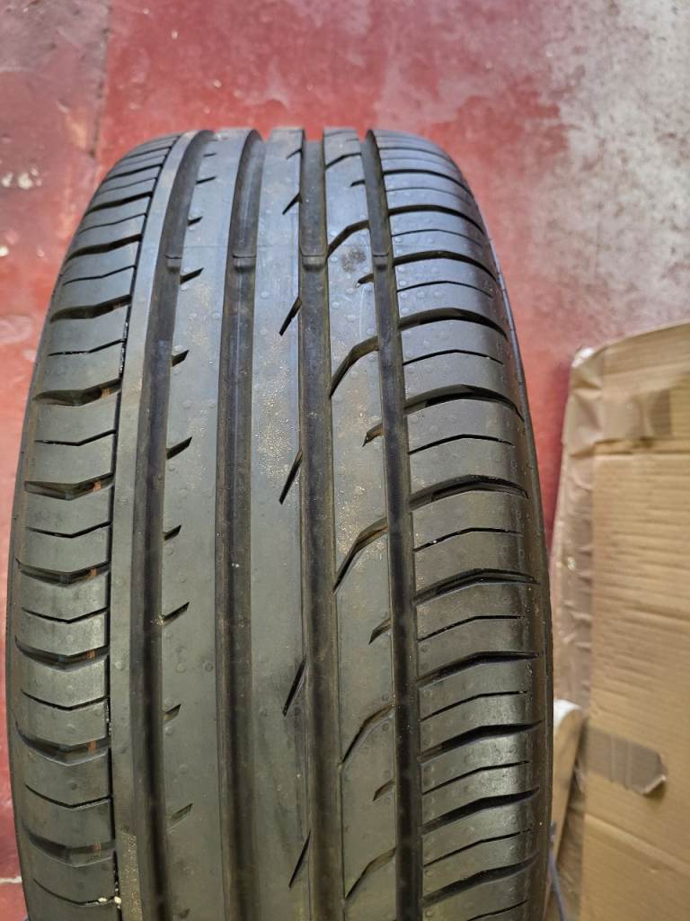 Tyre and rim 205 55 16 continental 
