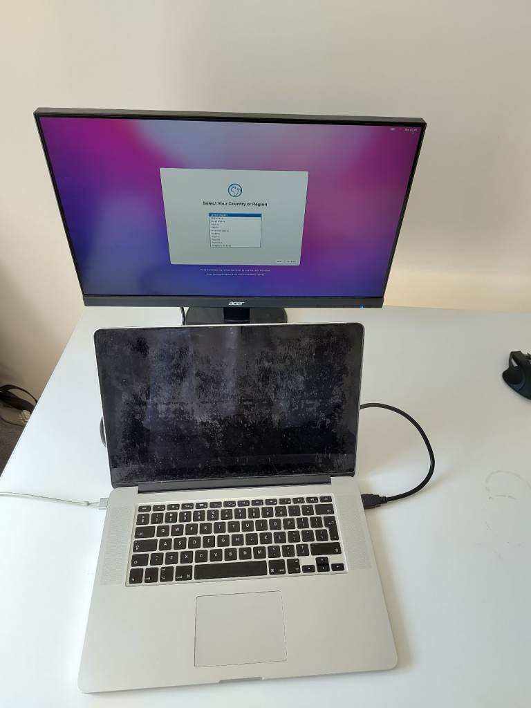 MacBook Pro (Retina, 15-inch, Mid 2015) - Screen not working (works with monitor)