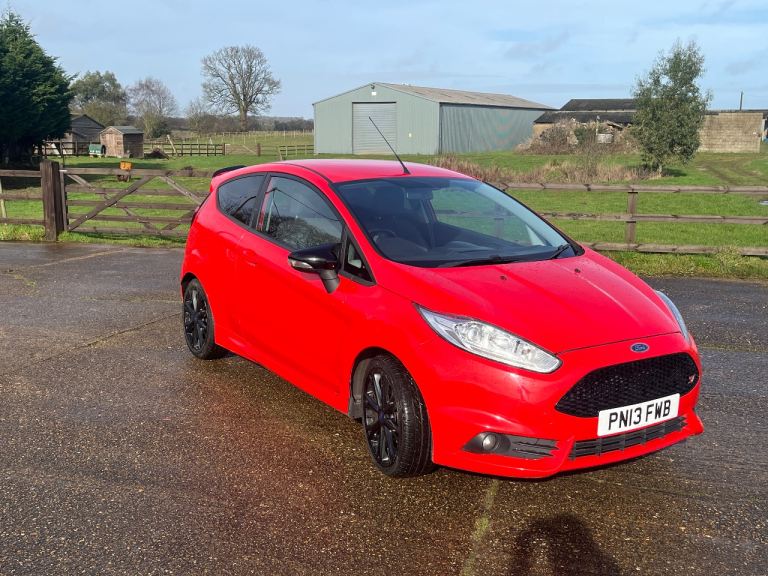 Ford fiesta 1.0 Ecoboost 12 months mot £20 year tax New gearbox & clutch 