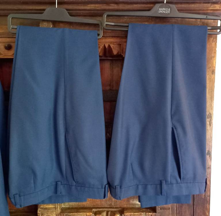 M&S Men's Modern Slim Fit Suit Indigo, 36 Inch Jacket, 2 x Trousers 32/33 inch; Washable