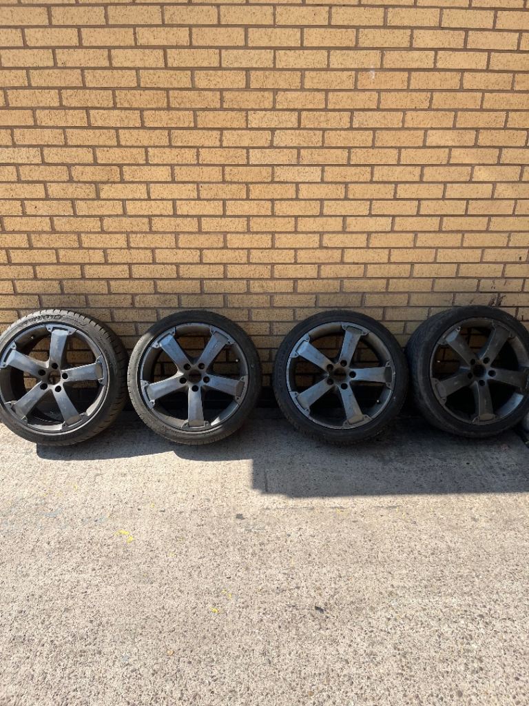 Genuine Set of 4 VW Polo Genuine Alloy Wheels 22520 40 ZR18 OEM Dark Grey With Tyres