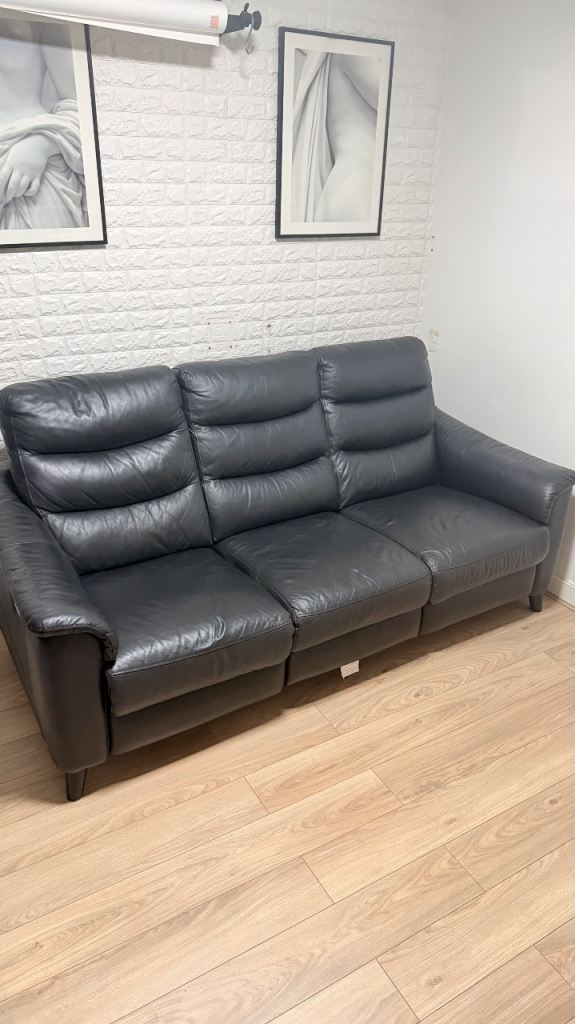 3-Seater Electric Recliner Sofa with USB Charging