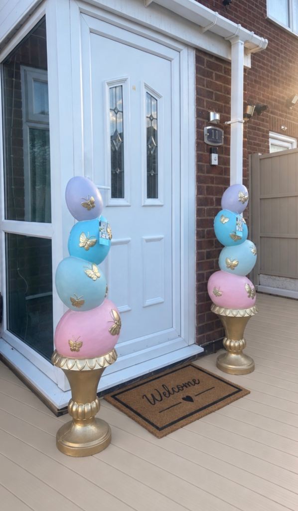 Decorations 