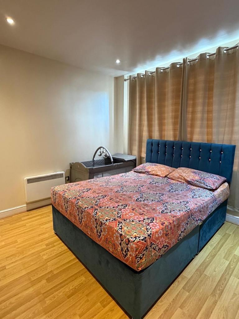 Private Room for Rent in Flat – Erdington (Fully Furnished, All Bills Included)