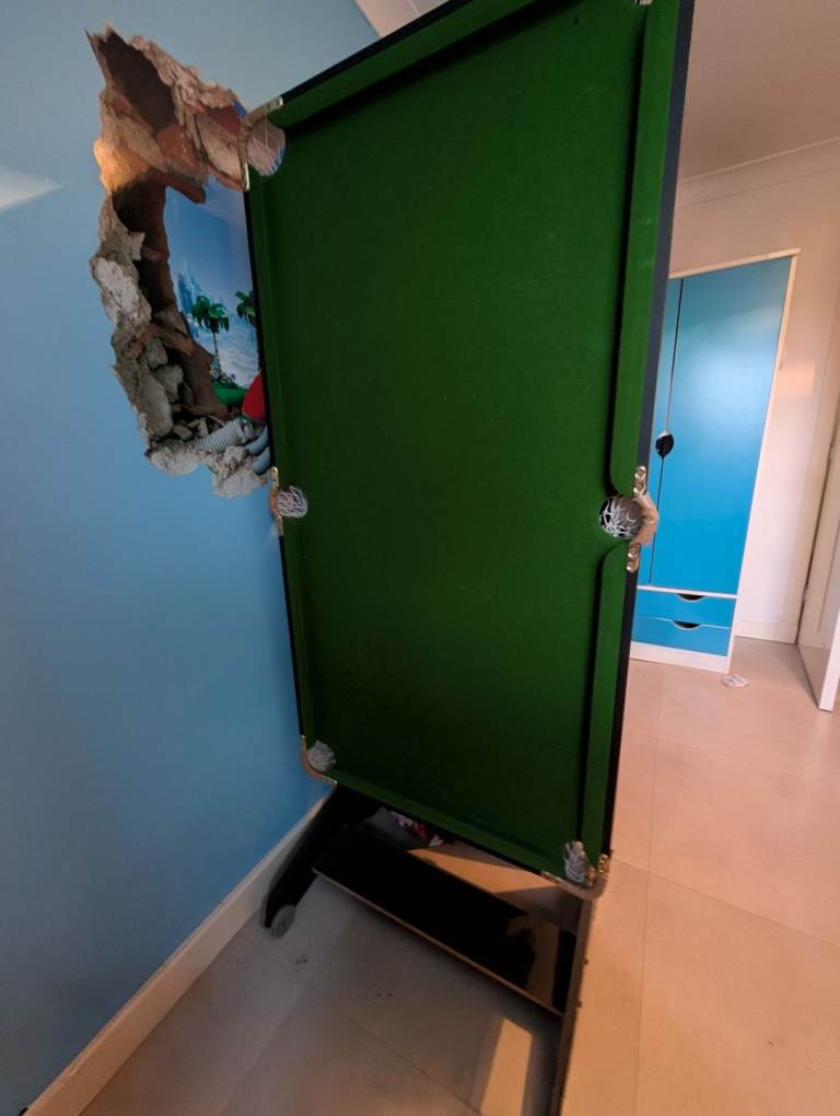 Folding Pool Table 