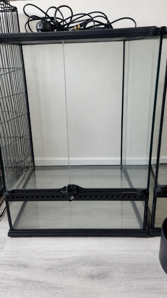 Glass Terrarium with Sliding Front Doors for Reptiles or Amphibians