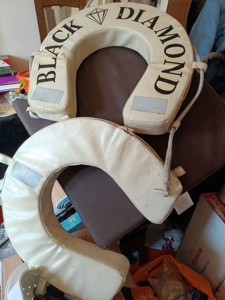 Black Diamond Horseshoe Buoyancy Aids - Fair Condition