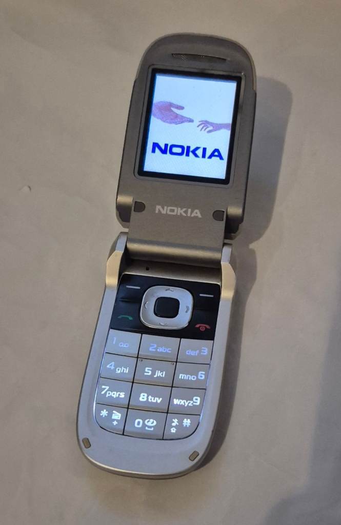 Nokia 2760 Flip Phone Unlocked Vintage Mobile Retro