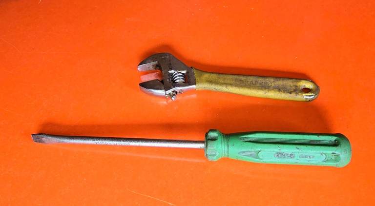 Draper Adjustable Spanner & Draper Slotted Screwdriver – Great Condition!