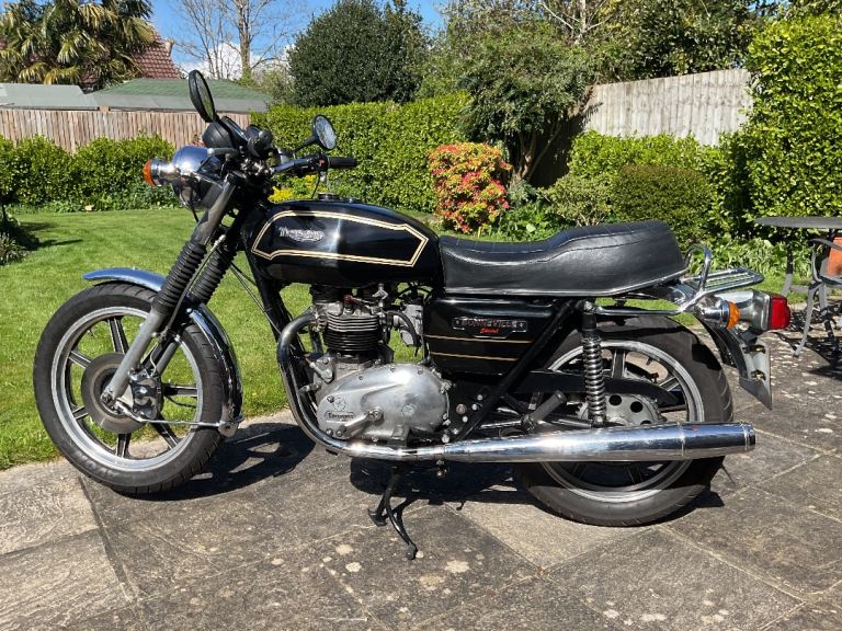 Triumph Bonneville Special T140