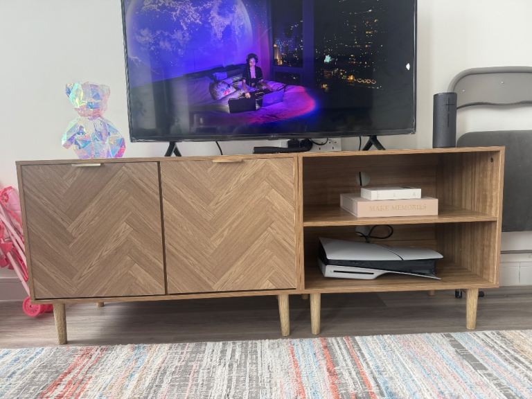 Wooden TV Unit with Storage and Shelves – Good Condition