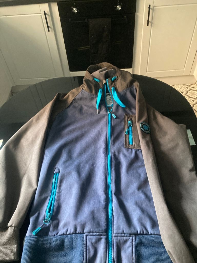 Surfanic blue and grey softshell hooded jacket in an extra-large size