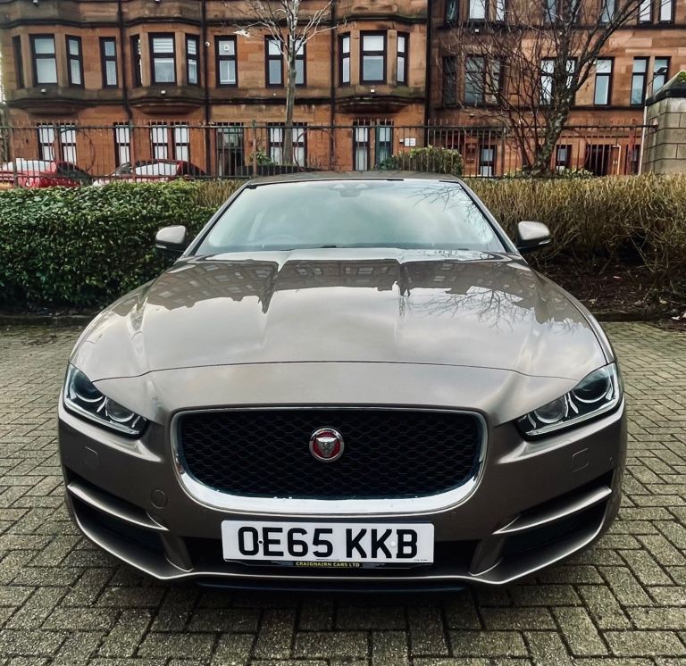 Jaguar xe sport automatic 2.L diesel  2016