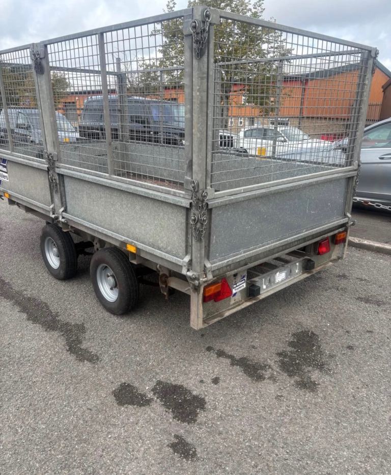 Ifor williams model Lt105 trailer complete with mesh sides