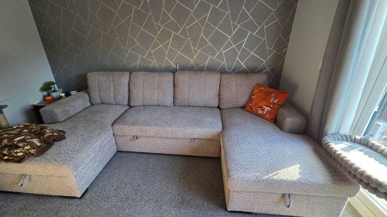 Como u shape sofa bed